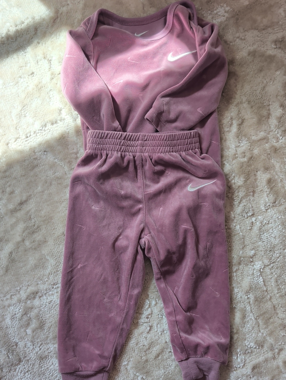 Nike Mauve Velvet Set